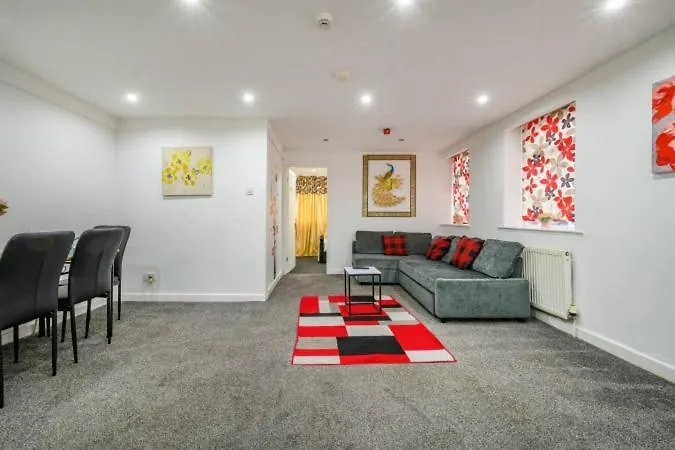 Ra1gh Cosy Free Parking & Fast Wi-fi Leeds (West Yorkshire)