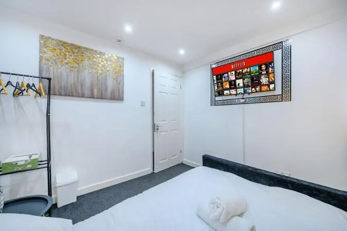 Ra1gh Cosy Free Parking & Fast Wi-fi * Leeds (West Yorkshire)