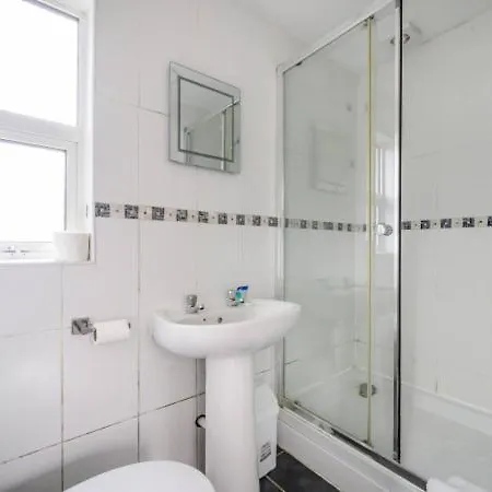 Ra1gh Cosy Free Parking & Fast Wi-fi Apartmán *
